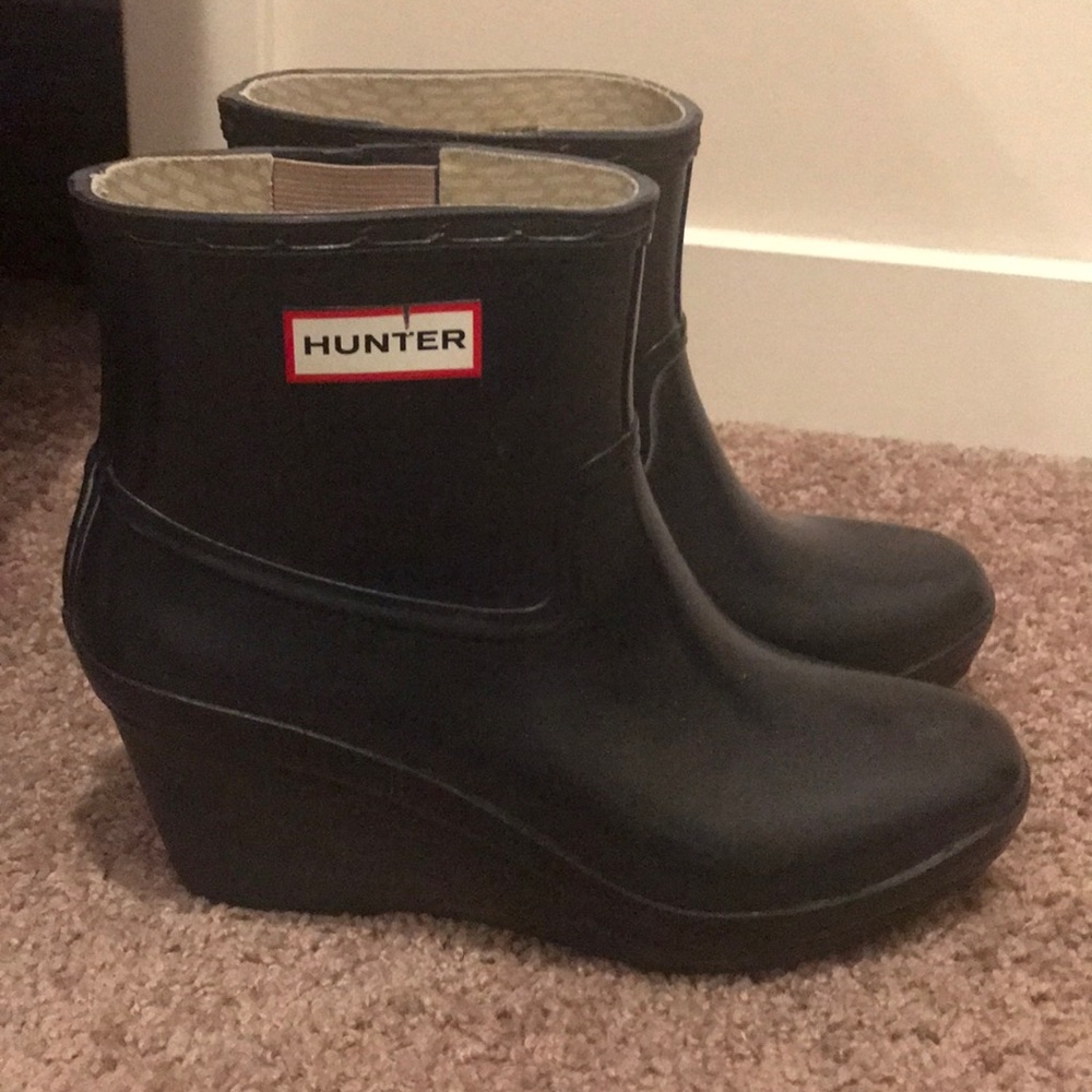 Hunter Navy rain boots